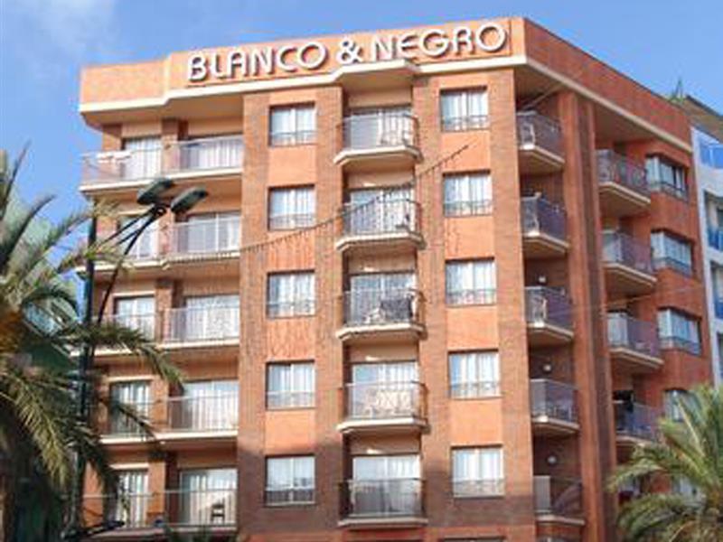 יורט דה מאר Blanco Y Negro Apartments מראה חיצוני תמונה